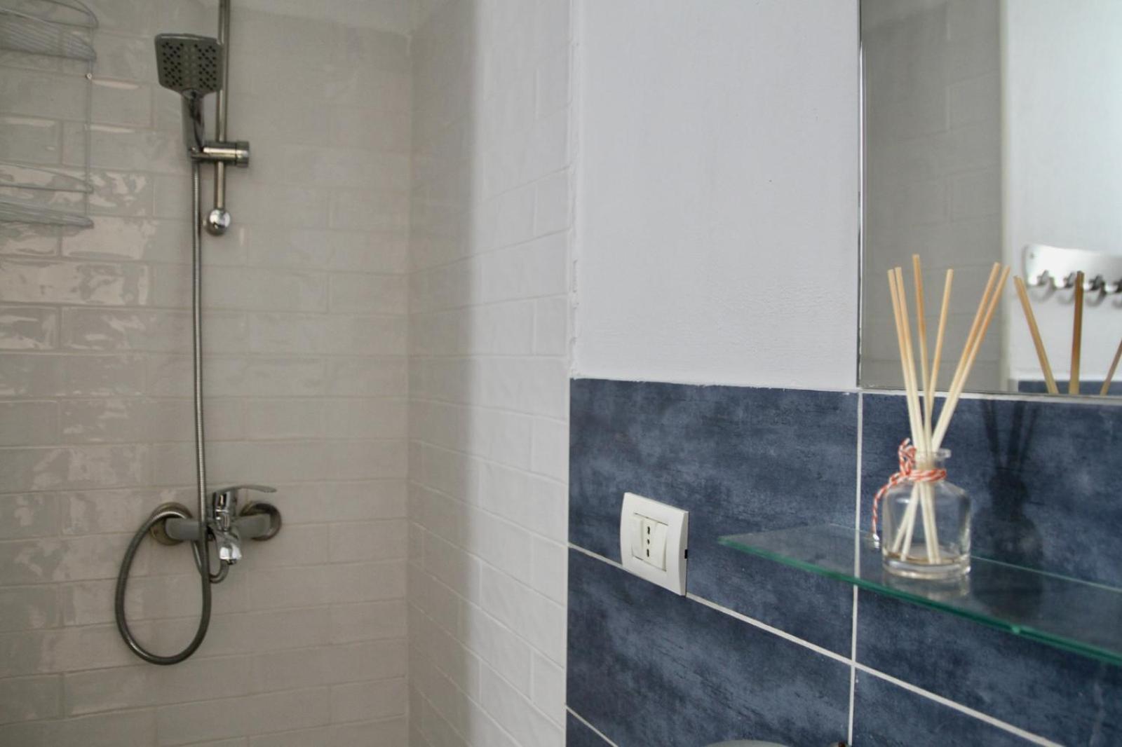 Lift Apartment *